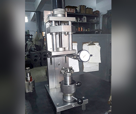 Hydraulic Straightening fixture